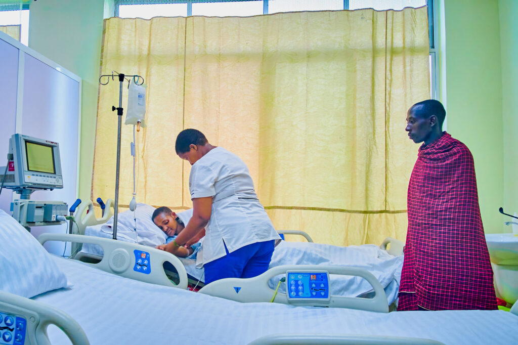 nurse-with-patient nurse-with-patient
